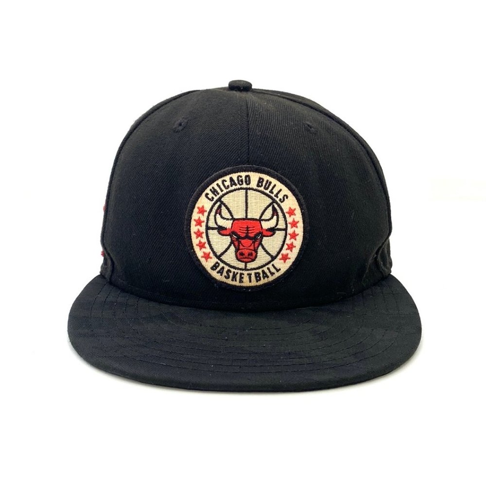New Era Men's Chicago Bulls Tip Off Series Team 9Fifty Adjustable Hat